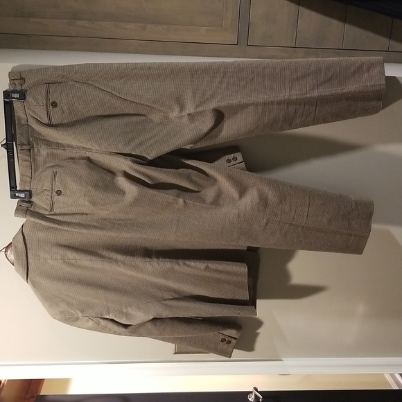 DKNY women's pants suit, size 12, kacky beige with black specks. - Picture 3 of 4